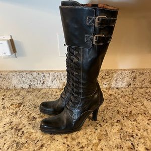 Donald Pilsner Lace Up Heel Boots